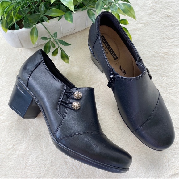 Clarks Shoes - Clark’s collections black heeled loafers 8